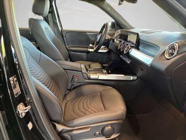 Mercedes GLB 200d — photo 13