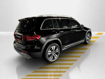 Mercedes GLB 200d — photo 13