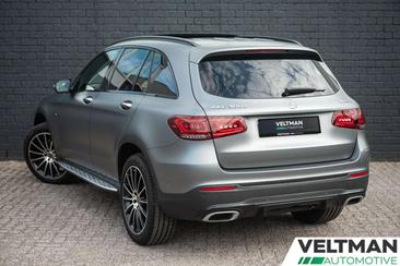 Mercedes GLC 300 E — photo 2