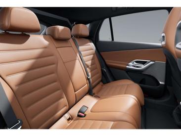 Mercedes GLC 400 — photo 9