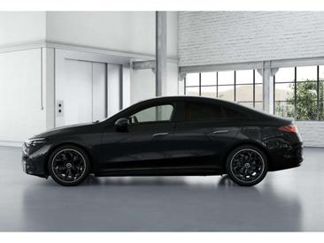 Mercedes CLA Berline 200 — photo 3