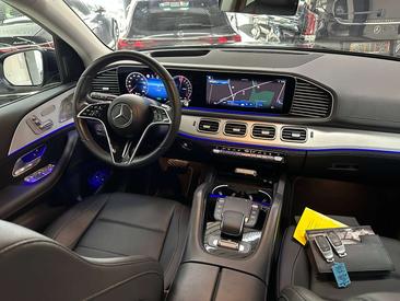 Mercedes GLE 300 D — photo 10