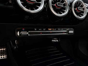Mercedes Classe A 200 AMG Line — photo 16