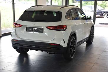 Mercedes GLA 220 D — photo 49