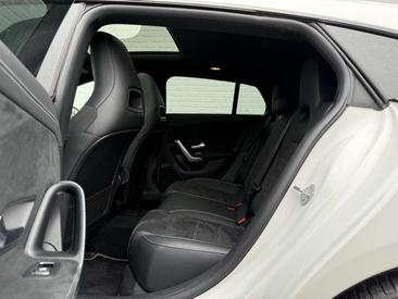 Mercedes CLA Berline 220 — photo 28
