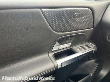 Mercedes GLB 180 D — photo 12