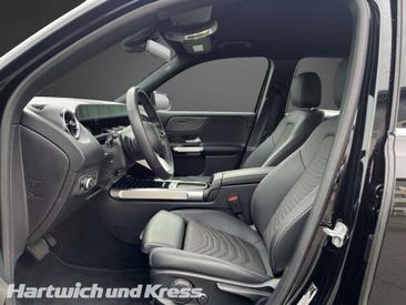Mercedes GLB 180 D — photo 13