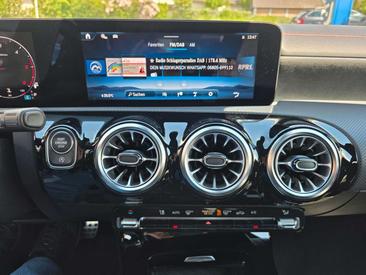 Mercedes CLA Berline 200 D — photo 16