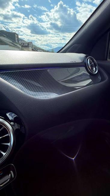 Mercedes GLA 200d — photo 15