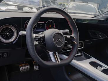 Mercedes CLA Berline 200 — photo 11