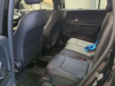 Mercedes GLB 200d — photo 9