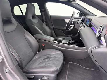 Mercedes CLA Berline 180 — photo 9