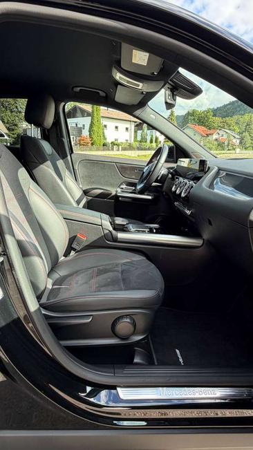 Mercedes GLA 200d — photo 19