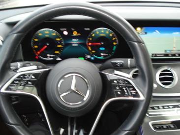 Mercedes Classe E Berline 300 E — photo 13