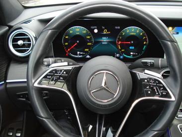 Mercedes Classe E Berline 300 E — photo 14