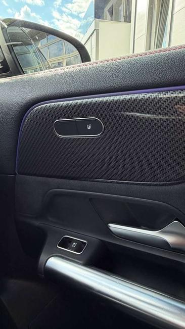 Mercedes GLA 200d — photo 21