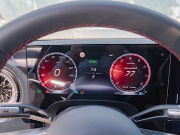 Mercedes CLA Berline 200 — photo 24