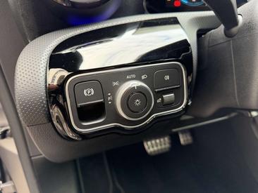 Mercedes CLA Berline 220 D — photo 29
