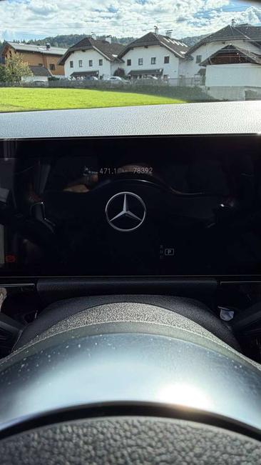 Mercedes GLA 200d — photo 23