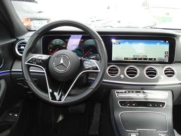 Mercedes Classe E Berline 300 E — photo 17