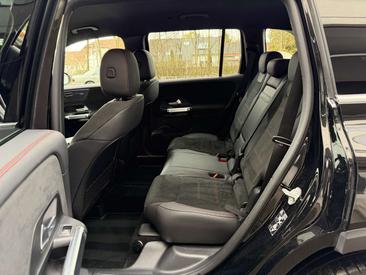 Mercedes GLB 200d — photo 15