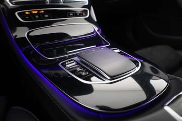 Mercedes Classe E Berline 300 E — photo 12
