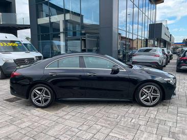 Mercedes CLA 200 AMG Line — photo 2