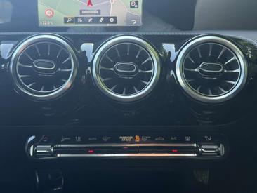 Mercedes CLA Berline 250 E — photo 21