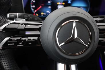 Mercedes Classe E Berline 300 E — photo 14