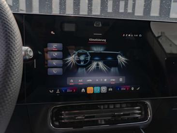 Mercedes CLA Berline 200 — photo 24
