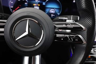 Mercedes Classe E Berline 300 E — photo 15
