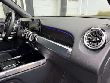Mercedes GLB 200d — photo 24