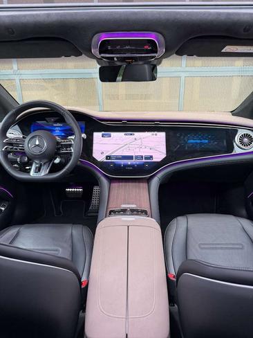 Mercedes EQS 53 — photo 7