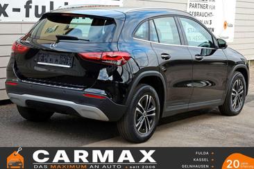 Mercedes GLA 250e — photo 14