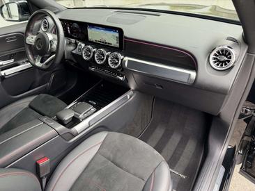 Mercedes GLB 200d — photo 25