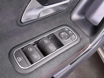 Mercedes CLA Berline 180 — photo 20