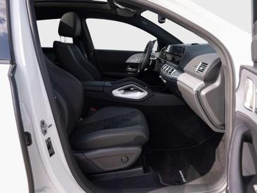 Mercedes GLE 300 Night Edition — photo 9