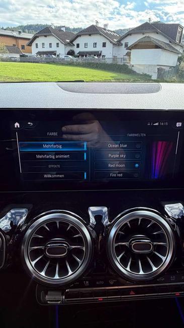 Mercedes GLA 200d — photo 41