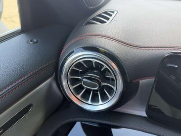 Mercedes CLA Berline 250 E — photo 32