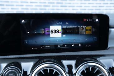 Mercedes CLA Berline 220 — photo 33