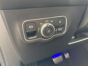 Mercedes GLB 200d — photo 34