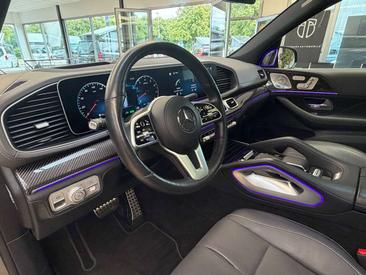 Mercedes GLS 580 — photo 35