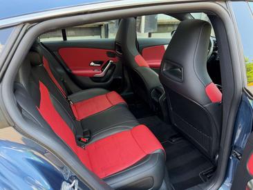Mercedes CLA Berline 200 D — photo 28