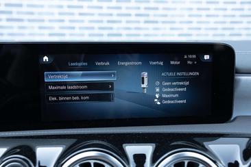 Mercedes CLA Berline 220 — photo 36