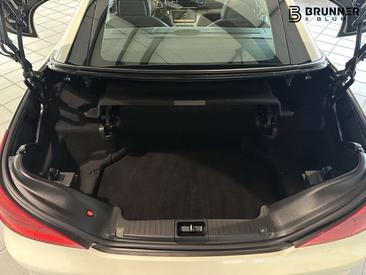 Mercedes SL 500 — photo 9