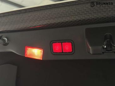Mercedes SL 500 — photo 10