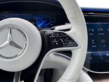 Mercedes EQS 450+ — photo 13