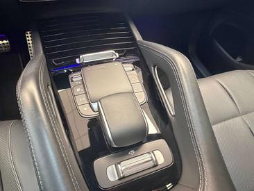 Mercedes GLS 580 — photo 39
