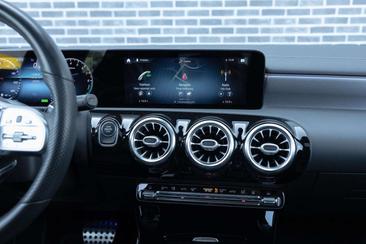 Mercedes CLA Berline 220 — photo 43