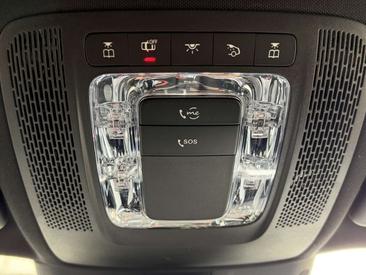 Mercedes GLB 200d — photo 45